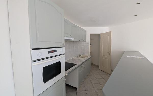 Appartement à louer    2 pièces •  Cabrières