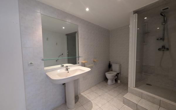 Appartement à louer    2 pièces •  Cabrières