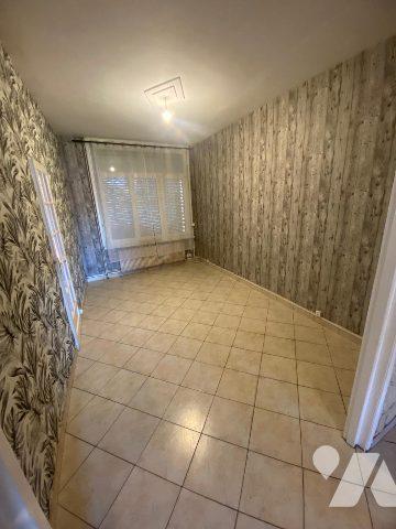 CALAIS PETIT COURGAIN MAISON DE VILLE 2 CHAMBRES JARDIN EXPOSE SUD