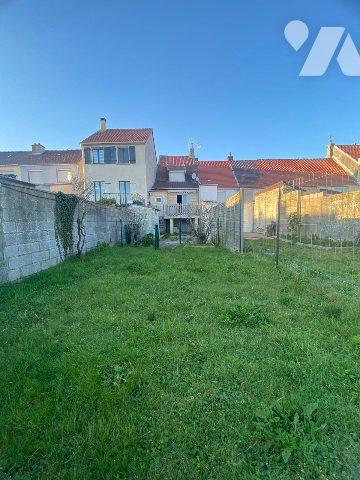 CALAIS PETIT COURGAIN MAISON DE VILLE 2 CHAMBRES JARDIN EXPOSE SUD