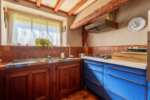 Maison de village à vendre à Fontaines - Charme et potentiel sur 2108 m²