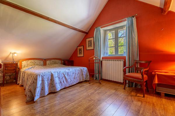 Maison de village à vendre à Fontaines - Charme et potentiel sur 2108 m²