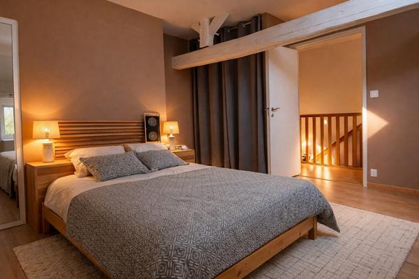 49360 Les Cerqueux – 20 min de Cholet – Longère 235 m² - 5/6 chambres - terrain 3 500 m² - activité possible - calme - commerces - écoles - bus - maison médicale - DPE C