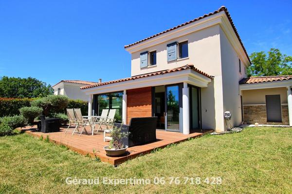 Superbe villa 5 pièces avec vue imprenable sur le golf –10mn du centre Aix-en-Provence - piscine
