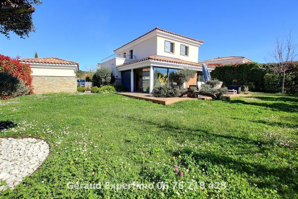 Superbe villa 5 pièces avec vue imprenable sur le golf –10mn du centre Aix-en-Provence - piscine