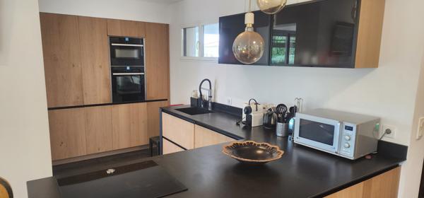 Superbe villa 5 pièces avec vue imprenable sur le golf –10mn du centre Aix-en-Provence - piscine