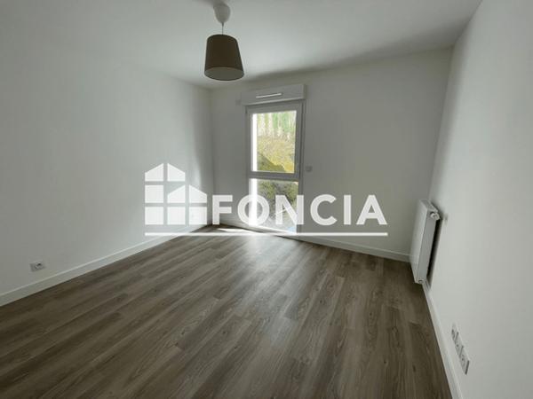 Location Appartement 2 pièces 42.7 m² - 27 ROUTE DE BONSECOURS Rouen 76000
