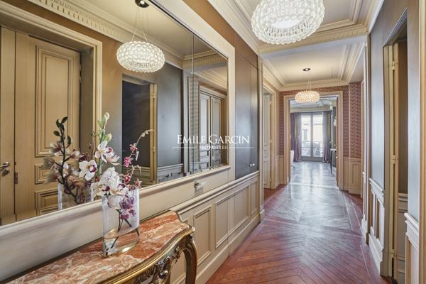 A vendre - Appartement - Paris - 75008 - Triangle d'or