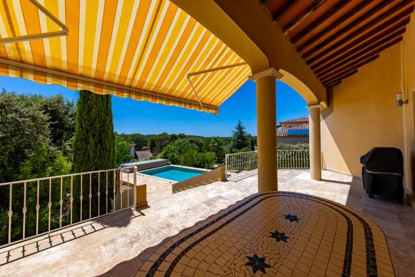 Saint-Gély-du-Fesc (34980) SAINT GELY DU FESC , BELLE MAISON D'ARCHITECTE T7 SUR 1700 M2 ,T2 de 40 M2 DOUBLE GARAGE