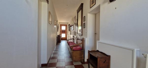 CENTRE VILLE BREUILLET - GRANDE MAISON DE CARACTERE - 216M²