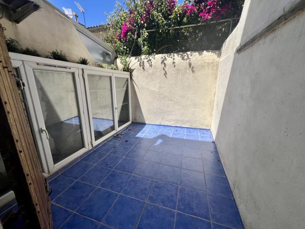 Appartement
         4 pièces
        - 77 m² 250 000 € *