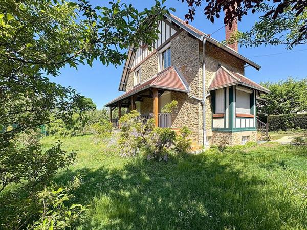 Maison Boussy Saint Antoine 6 pièce(s) 144 m2