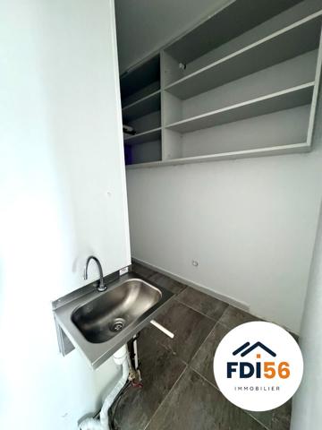 Local commercial à vendre à Lorient - 30 m² avec cave , Lorient