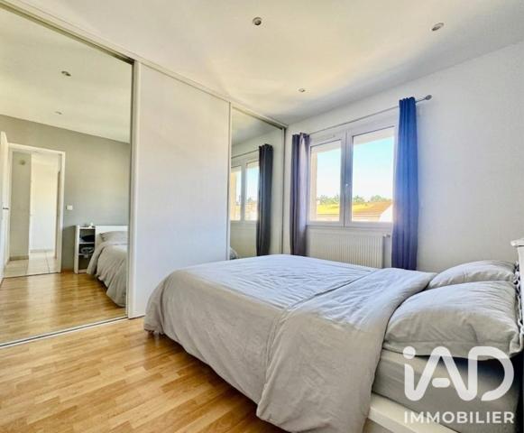 Maison à vendre 5 pièces 94 m² Saint-Jean-Bonnefonds