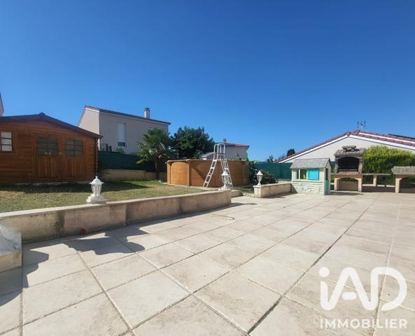 Maison à vendre 5 pièces 94 m² Saint-Jean-Bonnefonds