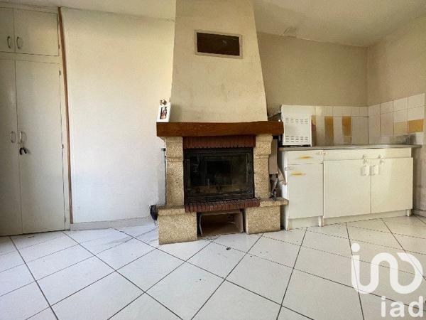 Maison rustique 3 pièces de 94 m² à Mareuil-sur-Arnon (18290)