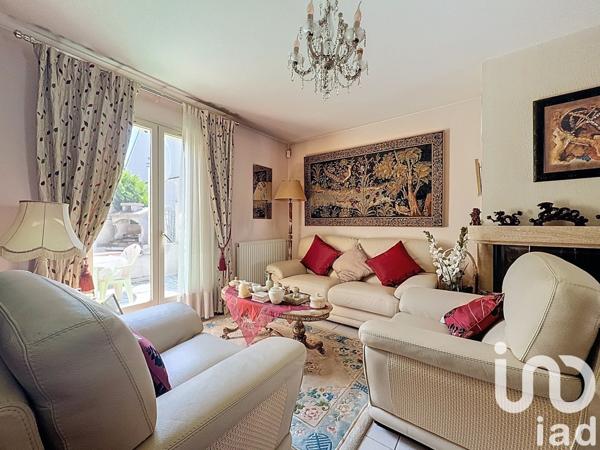 Maison traditionnelle 7 pièces de 116 m² à Morangis (91420)