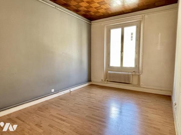 GRENOBLE Exclusivité Préfecture / Jardin des Plantes : 2P avec Terrasse de 15 m² au Calme !