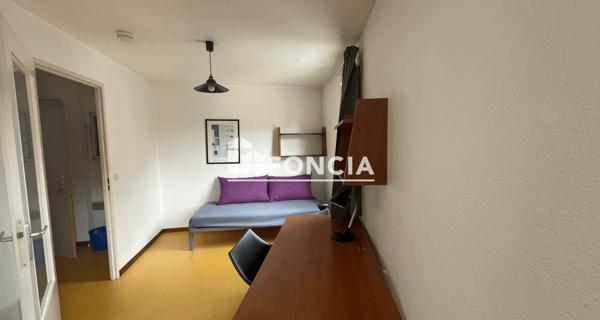 Location Studio meublé 21 m² - Saint-étienne 42000