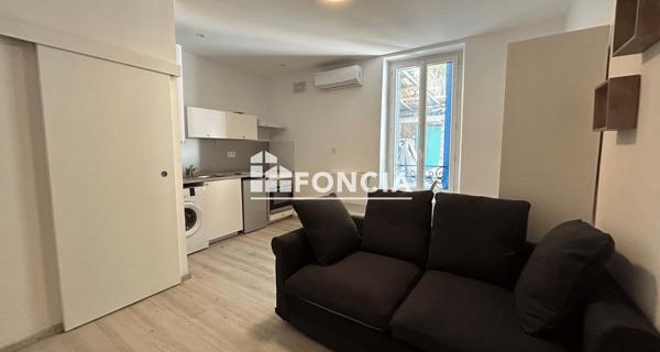 Location Studio meublé 20.06 m² - Orange 84100