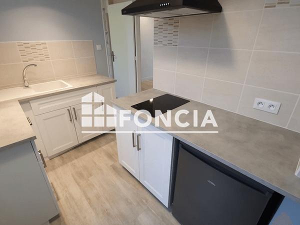 Location Appartement 3 pièces 48.22 m² - 10 RUE ANDRE ARGOUGES Grenoble 38100