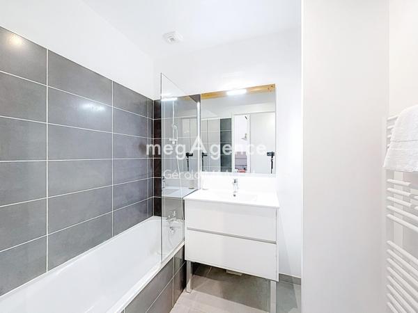 Maison à GRIMAUD, 83310 - 7 pièces 167m²