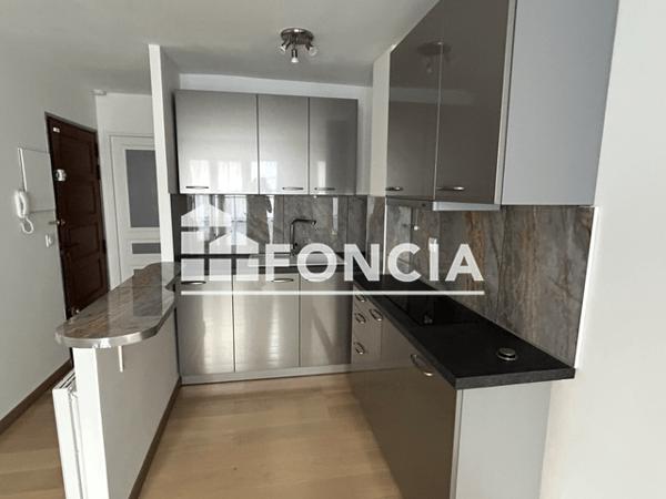 Location Studio 29 m² - RUE VICTOR ROUGIER - LE NOTRE DAME Le Beausset 83330