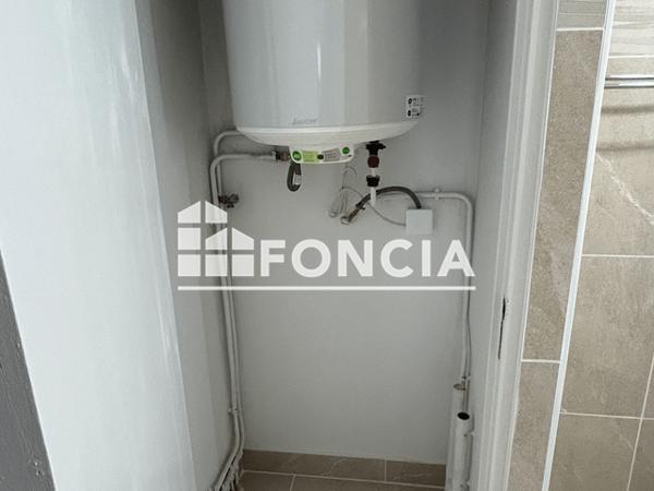 Location Studio 29 m² - RUE VICTOR ROUGIER - LE NOTRE DAME Le Beausset 83330