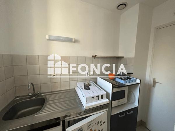 Location Studio meublé 28.6 m² - 1 RUE SAINT VINCENT DE PAUL Poitiers 86000