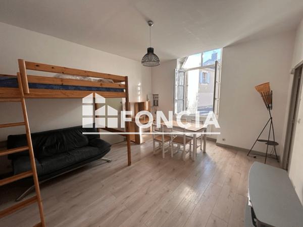 Location Studio meublé 28.6 m² - 1 RUE SAINT VINCENT DE PAUL Poitiers 86000