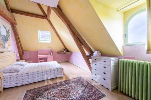 Maison de maitre du XIXème siècle et sa dépendance, à 30 minutes de Paris