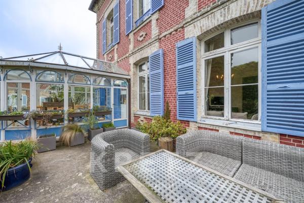 Maison de maitre du XIXème siècle et sa dépendance, à 30 minutes de Paris