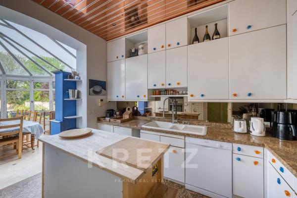 Maison de maitre du XIXème siècle et sa dépendance, à 30 minutes de Paris