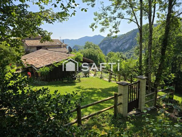Maison pierre et bois avec vue exceptionnelle