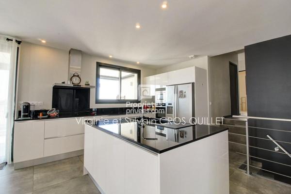 Villa T5 contemporaine Montastruc La Conseillere 160 m²