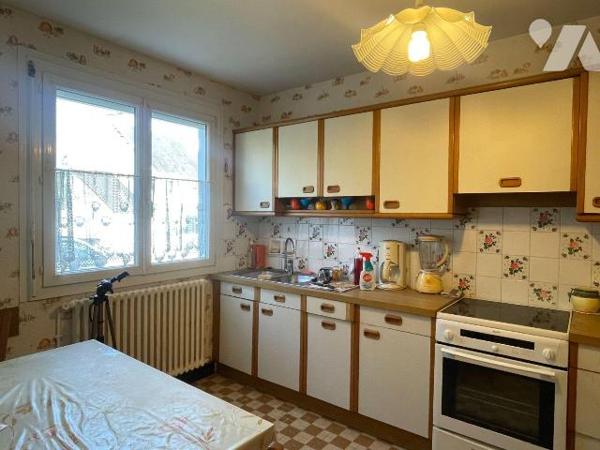 Maison à vendre à PONT-AVEN, dans le Finistère, 

En impasse, dans un quartier au calme situé...