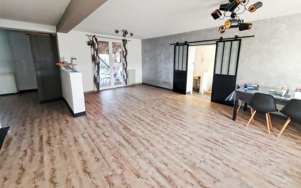 Maison à vendre    4 pièces •  Boé