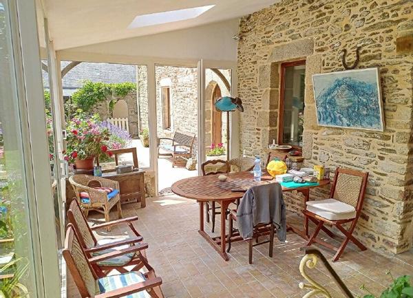 Maison à vendre    6 pièces •  Damgan