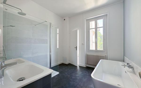 Maison à louer    6 pièces • 118,54 m2 Périgueux