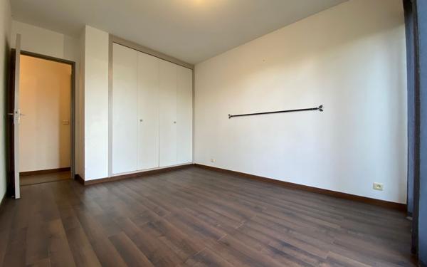 Appartement à vendre    2 pièces • 50 m2 Marseille 9