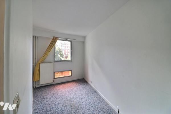 Appartement 3 pièces avec balcon et piscine