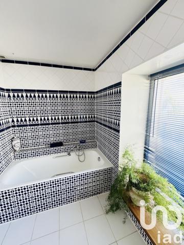 Maison à vendre 7 pièces 318 m² Gémozac