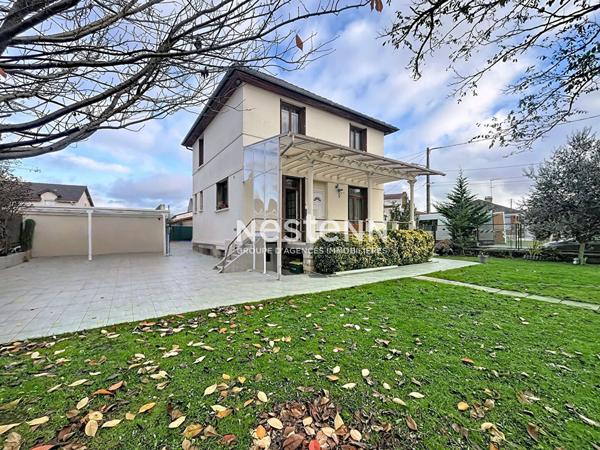 Maison à Villiers-le-Bel - à 50m de la GARE RER D