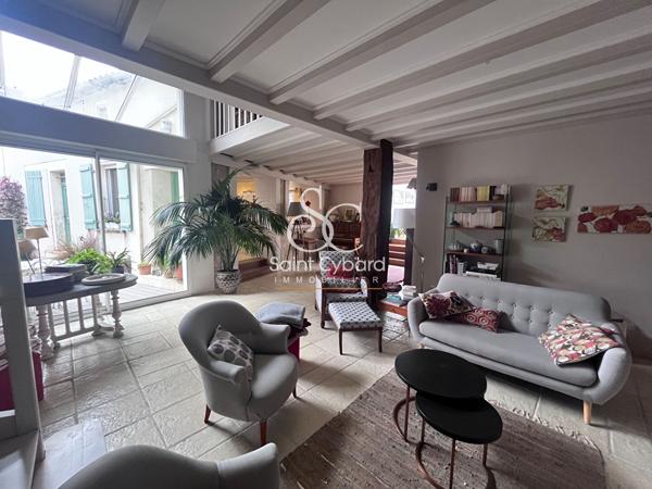 Maison Charentaise à vendre à Champniers – 5 chambres
