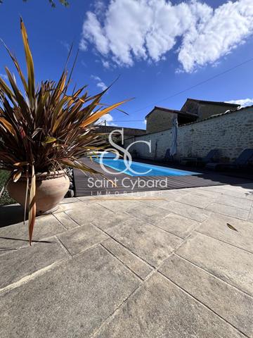 Maison Charentaise à vendre à Champniers – 5 chambres