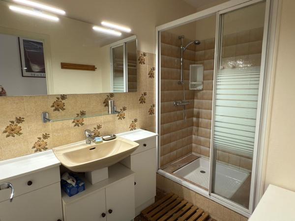 Maison de plain-pied 3 chambres avec jardin et garage - IDEAL pour une profession libérale - Quartier du stade à Châtelaillon-Plage