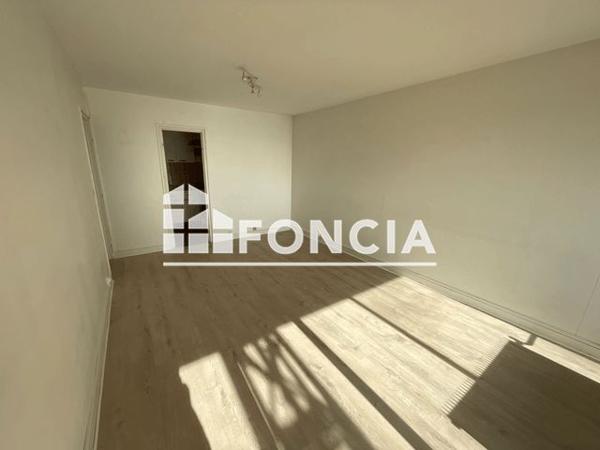 Location Appartement 2 pièces 48.08 m² - BAT B2 L'hay Les Roses 94240