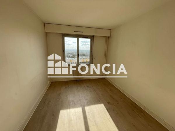 Location Appartement 2 pièces 48.08 m² - BAT B2 L'hay Les Roses 94240