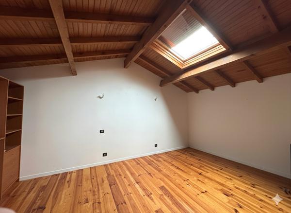 Appartement 3 pièces de 75m² + Terrasse + Garage + Parking ! L'UNION