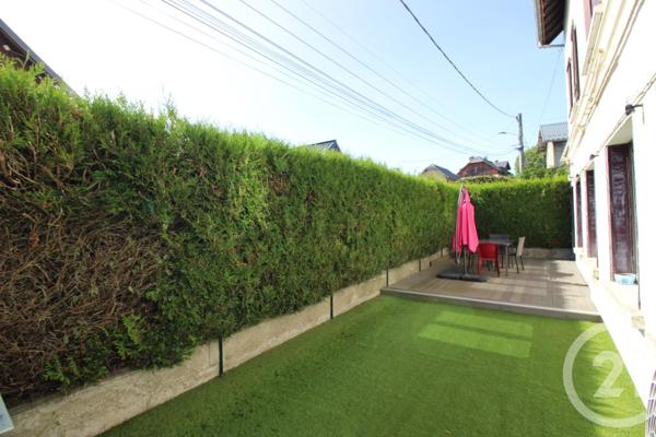 Appartement F4 à vendre  4 pièces - 109 m2 ST HILAIRE - 38